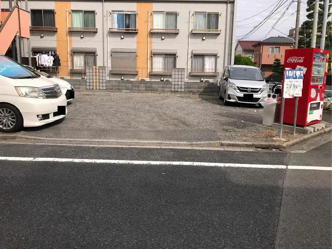 江戸川区鹿骨１丁目　月極駐車場